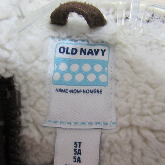 Kids size 5 fall coat Old Navy with a hood - Picture 5 of 5